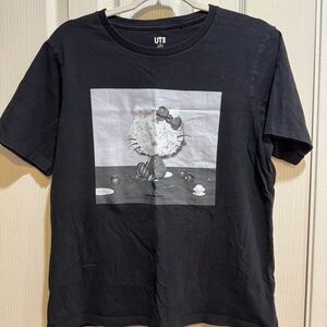 uniqlo hello kitty graphic tee